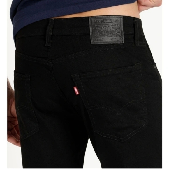 LEVI'S Men's Black Regular Tapered Fit Jeans - Picture 5 of 16